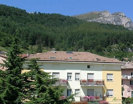 Hotel Martinelli Ronzo-Chienis Dış mekan fotoğraf