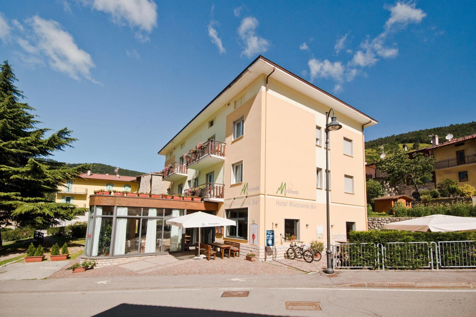 Hotel Martinelli Ronzo-Chienis Dış mekan fotoğraf
